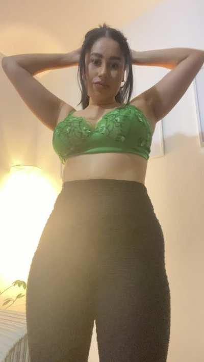My first time trying green lingerie I m insecure does it match me